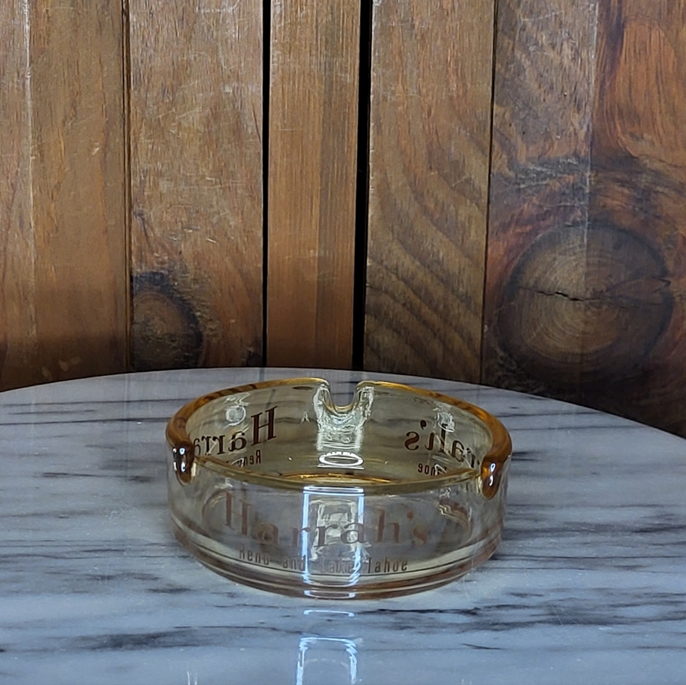 Harrah's Amber Glass Ashtray - Picture 11 of 15